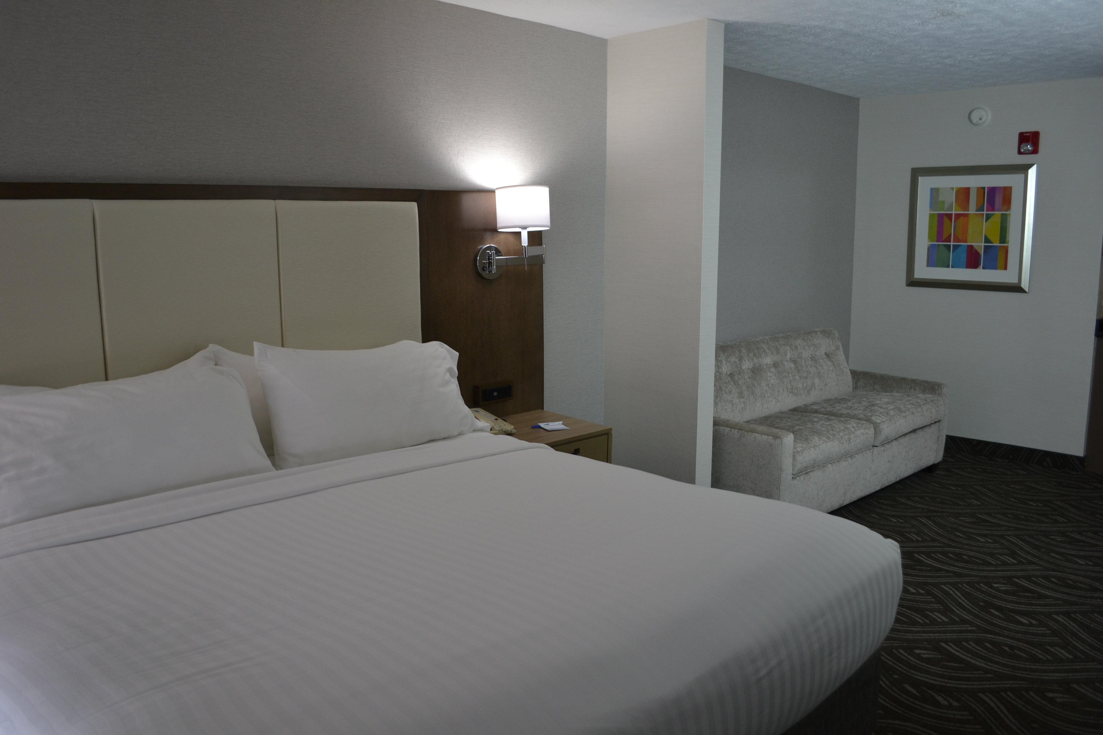 Holiday Inn Express Hotel & Suites Kent State University Eksteriør billede