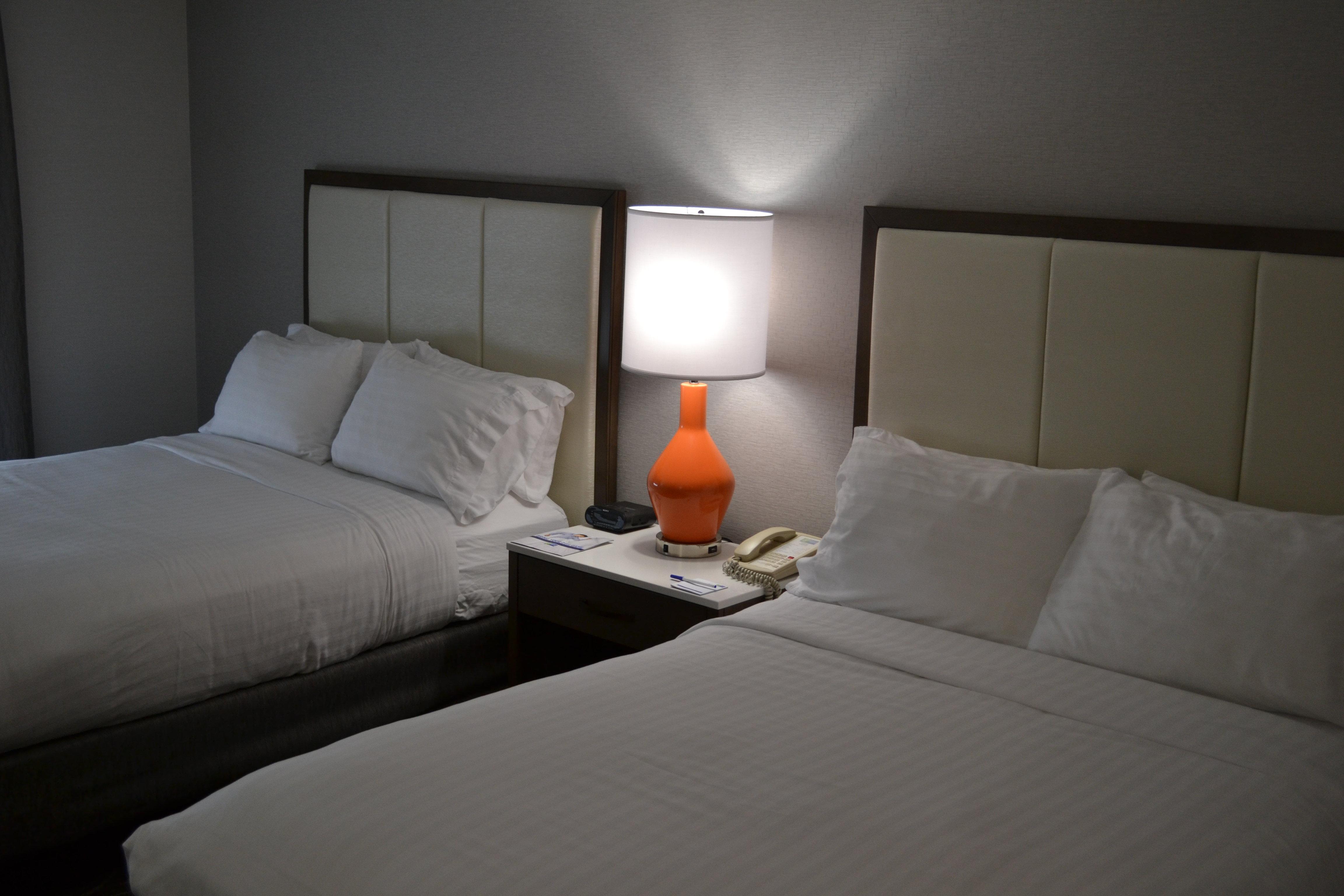 Holiday Inn Express Hotel & Suites Kent State University Eksteriør billede