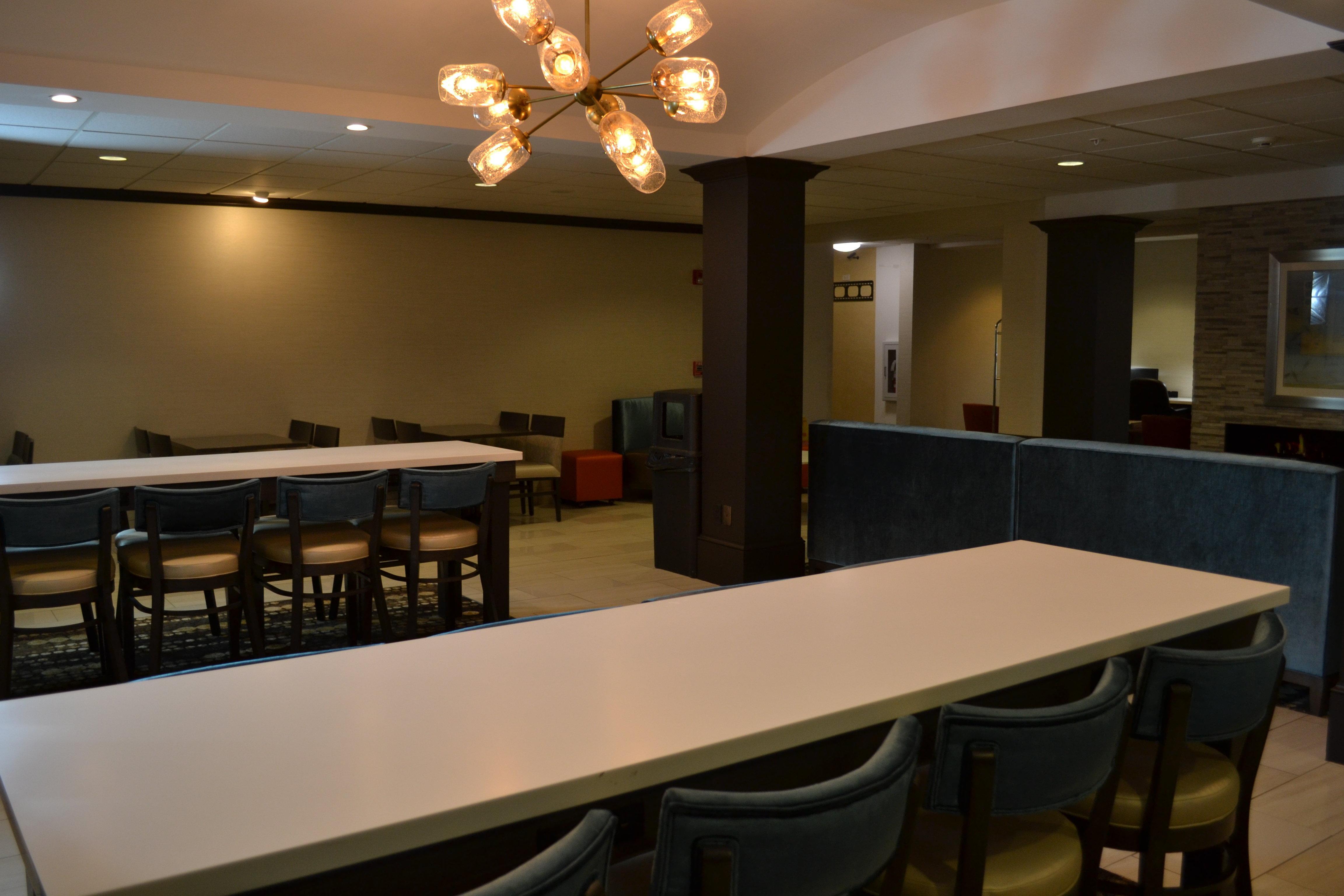 Holiday Inn Express Hotel & Suites Kent State University Eksteriør billede