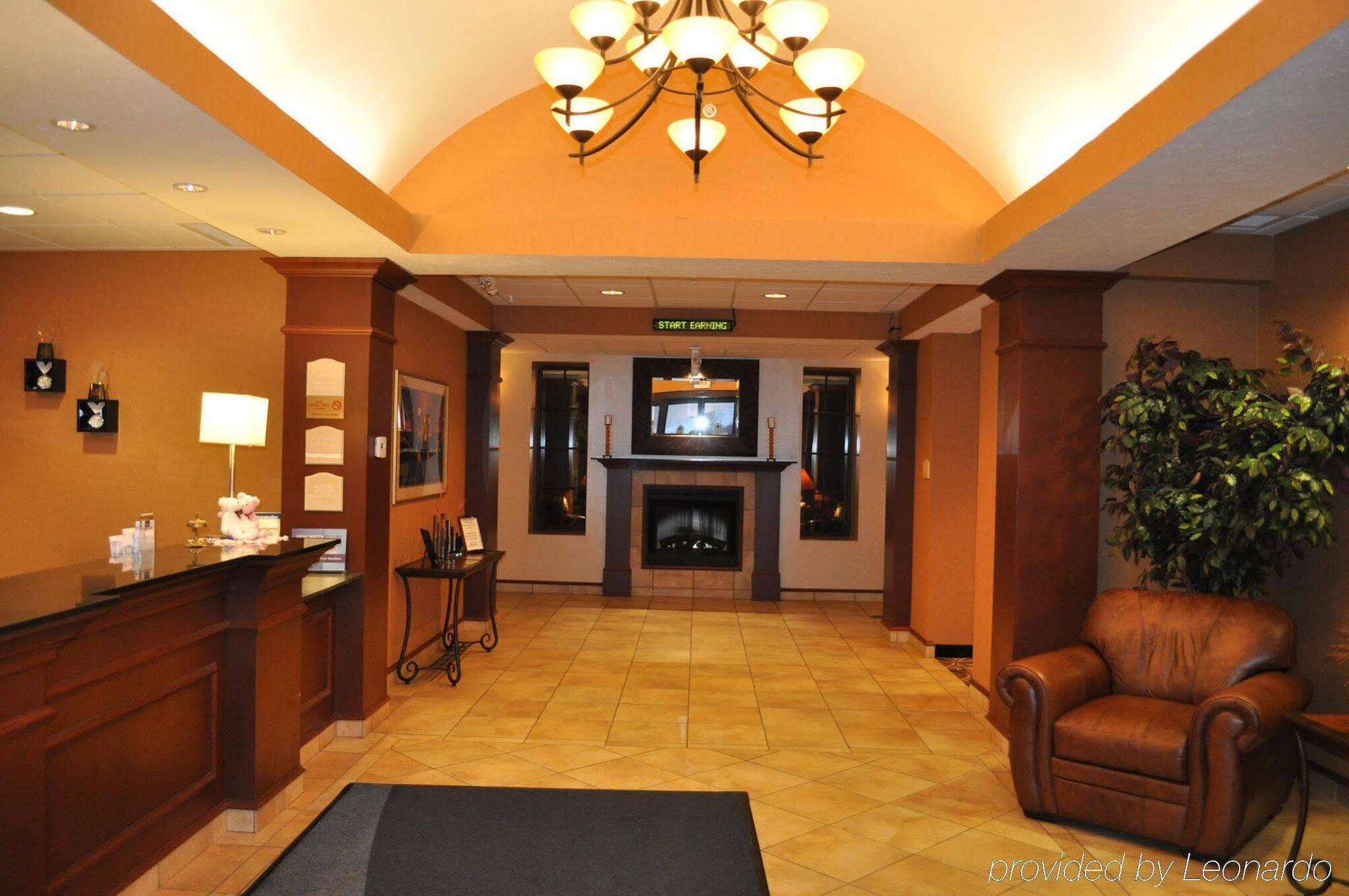 Holiday Inn Express Hotel & Suites Kent State University Eksteriør billede