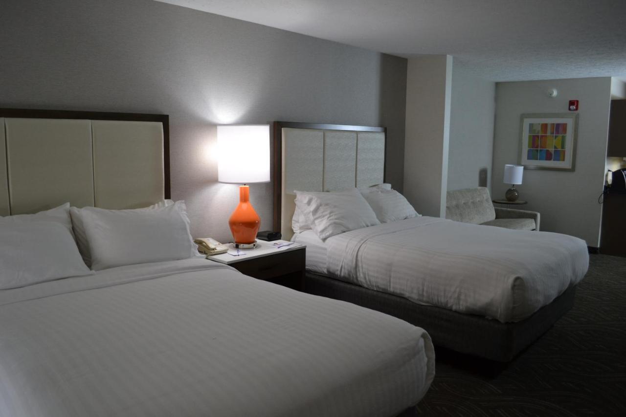 Holiday Inn Express Hotel & Suites Kent State University Eksteriør billede